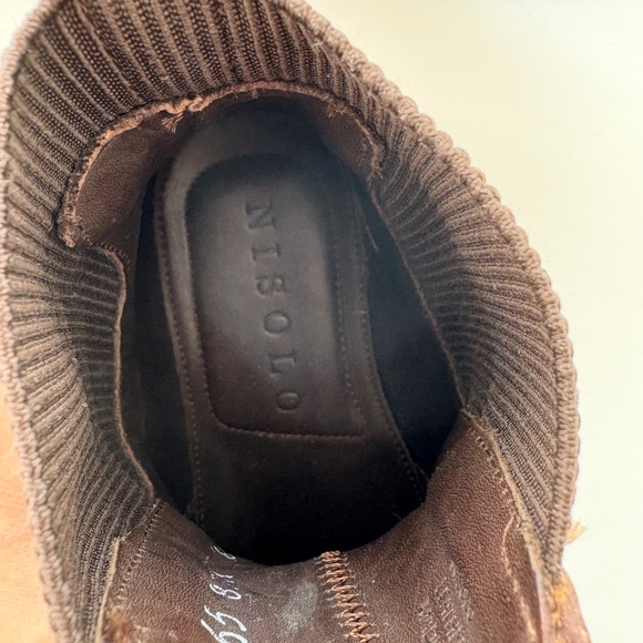 Nisolo Brown Leather Ankle Boots - Picture 9 of 10